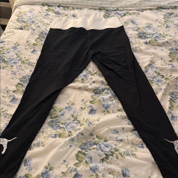 Victoria’s Secret pink sequin dog leggings - Picture 5 of 5